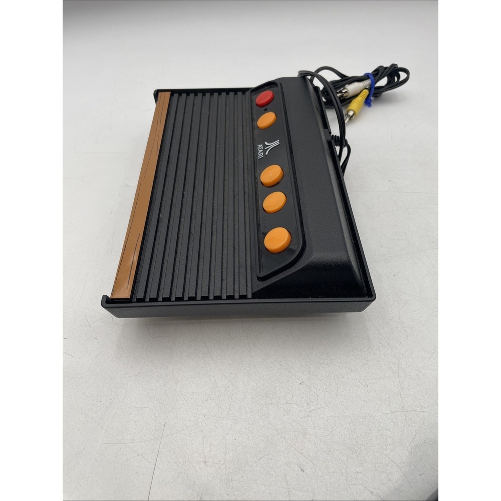 Atari Flashback Classic Game Console +Two Controllers - Picture 3 of 8